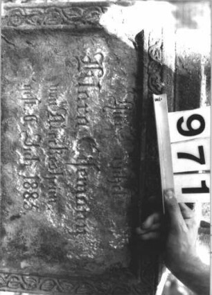Grabstein 971 (Detailaufnahme 2)