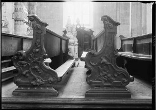 Salem Münster - Klosterkirche Maria Himmelfahrt Chorgestühl mit Schnitzerei