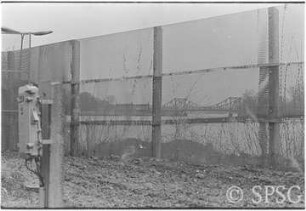 Mauerfall, Potsdam, Ufer Park Babelsberg, Blick in Richtung Glienicker Brücke.