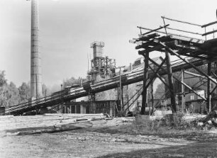 Schiefe Ebene und Brikettfabrik : Braunkohlegebiet Leipnitz (bei Leipzig). Braunkohlewerk,Schiefe Ebene und Brikettfabrik