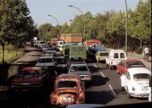 Berlin: Vom Bus; Verkehr am Lützow-Platz