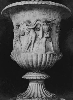 "Vase Borghese" mit Bacchanal