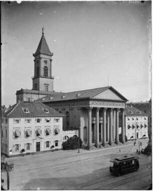 Karlsruhe Evangelische Stadtkirche Außenansicht von Nordwesten