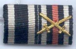 Feldschnalle: Eisernes Kreuz 2. Klasse; Ehrenkreuz für Frontkämpfer
