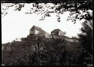 Schloß Roseck mit Umgebung