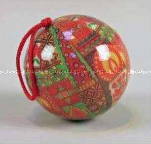Christbaumschmuck: Kugel mit weihnachtlichen Ornamenten und Motiven