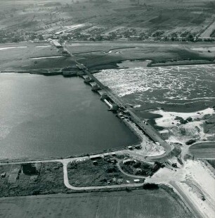 Schleuse der Staustufe Geesthacht, 1964-1965