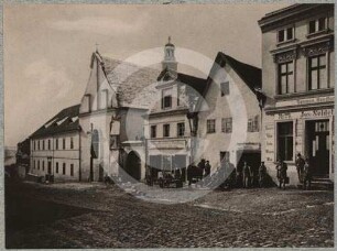 Straßenansicht Frankenstein mit Glatzer Tor und Spitalkirche St. Georg
