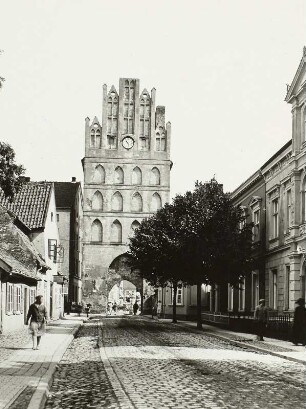 Bartenstein (Bartoszyce), Heilsberger Tor, Stadtseite