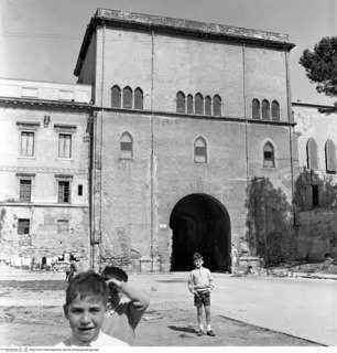 Porta dei Greci