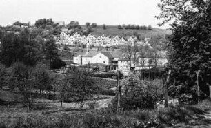 Triebischtal-Robschütz. Blick ins Triebischtal auf das Talkumwerk, ehem.Papierfabrik