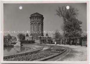 Mannheim, Wasserturm und Friedrichsplatz