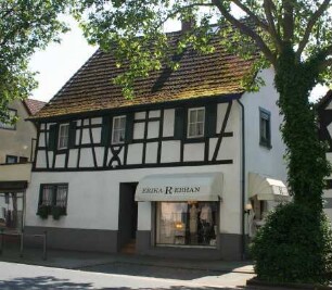 Fachwerkwohnhaus; Dreieich, Darmstädter Straße 8