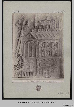 Relief mit Baukran und Tempel vom Grabmal der Familie Arterio