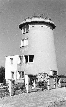 Doberschütz. Turmholländer, Eilenburger Chaussee