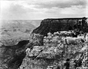 Grand Canyon : Felsformationen im Grand Canyon.