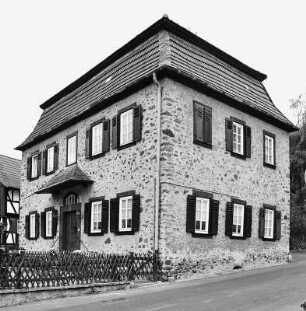 Ehem. Amtshaus (Verwaltungsgebäude); Schotten, Röderstraße 8