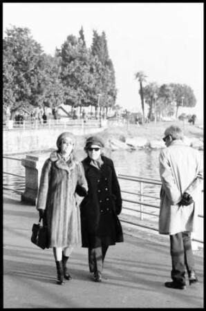Muralto Locarno: Claire und Spitzli auf der Uferpromenade
