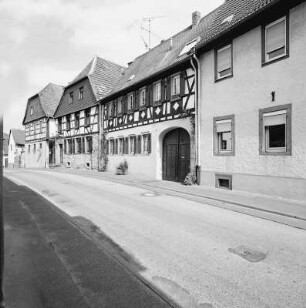 Kiedrich, Suttonstraße 5