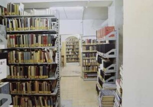 Sächsische Landesbibliothek - Staats- und Universitätsbibliothek Dresden. Zentralbibliothek (ehem. Landesbibliothek). Kellergeschoss. Abteilung Benutzung, Magazin : Dresden-Neustadt, Marienallee 12. Sächsische Landesbibliothek - Staats- und Universitätsbibliothek Dresden. Zentralbibliothek (ehem. Landesbibliothek). Kellergeschoss. Abteilung Benutzung, Magazin