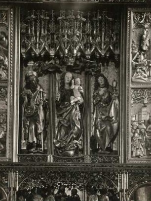 Levoča (Leutschau). St. Jakobskirche (beg. 14. Jh.). Hauptaltar (1507-1518, Pavel, z Levoče), Mittelteil mit Jakob, Maria und Johannes
