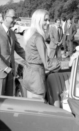 Freiburg: Peggy March, am Auto
