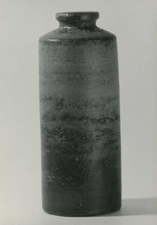 Steinzeug-Gefäß von Heinz H. Engler