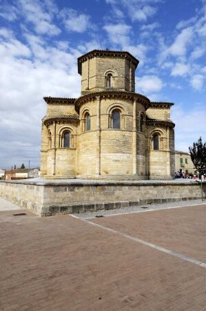 Iglesia de San Martín de Tours
