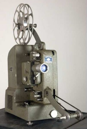 Filmprojektor CineGel Royal 220 (Stummfilmprojektor)