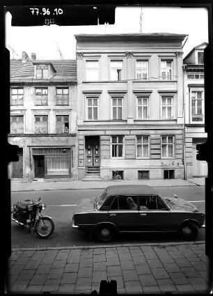 Greifswald, Fischstraße. Wohnhaus. Straßenfront