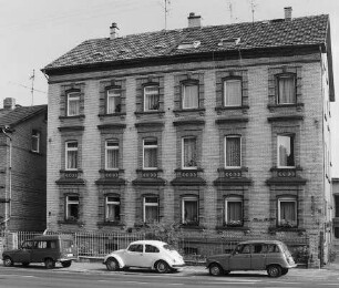 Doppelwohnhaus; Gießen, Licher Straße 7, Licher Straße 9