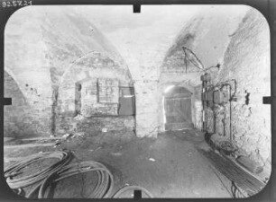 Beichlingen. Ehem. Schloß (Erweiterung E. 16. Jh. und 18. Jh.). Keller