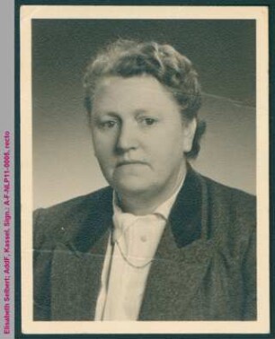 Porträt von Elisabeth Selbert