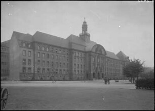 Essen, Justizgebäude : Essen. Justizgebäude. Straßenansicht