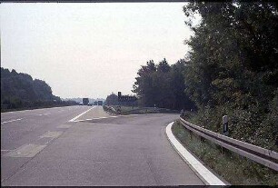 Ausfahrt West von Hauptfahrbahn West (Karlsruhe Richtung Basel)