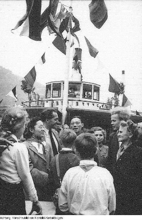 Dresden, Theaterplatz, Besuch einer Delegation aus China, Kundgebung vor der Semperoper, Ausflug der Delegation in die Sächsische Schweiz, 9./10. Juni 1951