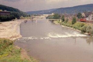 Plochingen von der Straßenbrücke, flussabwärts