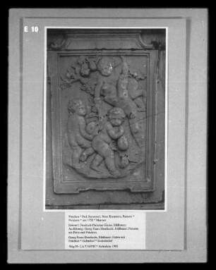 Pomona mit Putto und Früchten — Putten mit Früchten