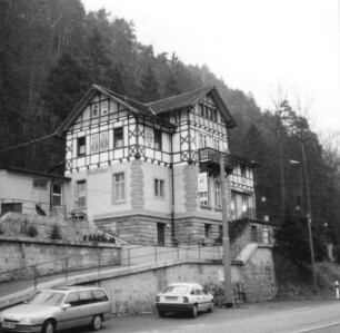 Bad Schandau, Kirnitzschtalstraße 89. Gaststätte "Waldhäus'l" (bezeichnet 1885; 1935). Straßenansicht von Südwesten