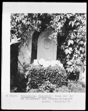 Grabstein der Anna Elisabeth von Droste-Hülshoff