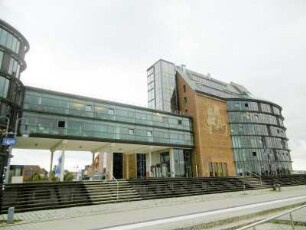 Rostock: Business-Center im Stadthafen (Silohalbinsel)