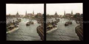 Blick über die Elbe auf Dresden