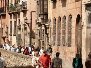 Altstadtgasse unterhalb der Alhambra