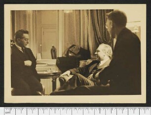 Porträtaufnahme Niels Bohr