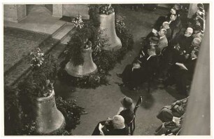 Erlöserkirche München-Schwabing, Elsa Reger stiftet die Reger-Glocke
