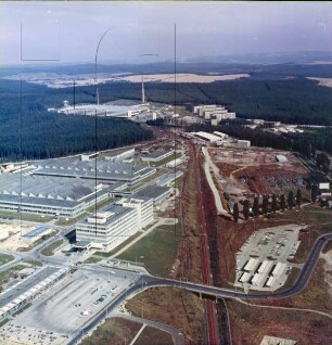 Industriegelände "Am Vogelherd" und VEB Henneberg Porzellan in Ilmenau-Unterpörlitz : Blickrichtung Südosten