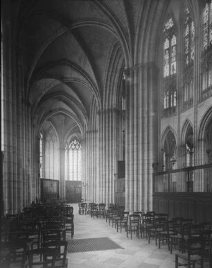 Evreux (Eure), Kathedrale Notre Dame, Inneres, Blick durch ein Seitenschiff