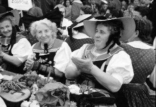 Waldshut: 489. Waldshuter Chilbi; Frau in Tracht