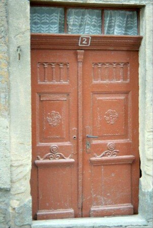 alte, zweiflügelige Haustür