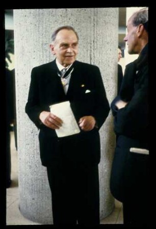 Prof. Otto Hahn 8 25.4.58.